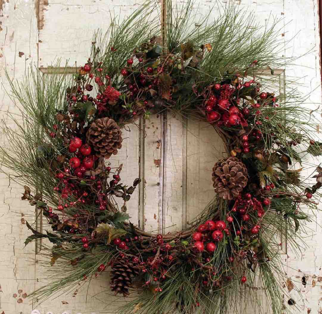 holiday-door-decorating-wreath